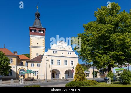 Radnice, Dobrovice, Středočeský kraj, Česká republika / Rathaus, Dobrovice, Mittelböhmen, Tschechische republik, Europa Stockfoto