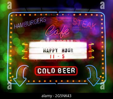 Photo Composite, Neon Sign Happy Hour, Cold Beer und Cafe Stockfoto