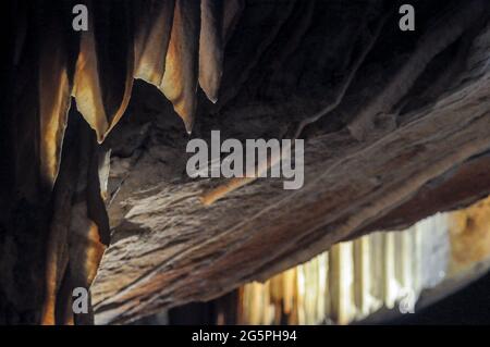 Details von Stalaktiten in den Jenolan Caves, in der Nähe von Sydney, Australien Stockfoto