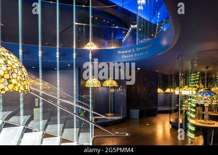Galerie der Tiffany-Lampen in der New York Historical Society & Library, NYC, USA Stockfoto