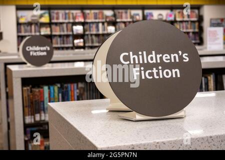 Die Stavros Niarchos Foundation Library (SNFL) befindet sich an der 455 Fifth Avenue, NYC, USA Stockfoto