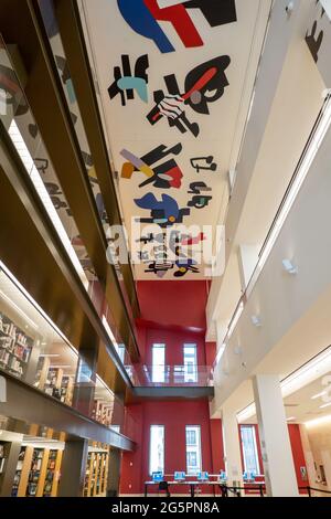 Die Stavros Niarchos Foundation Library (SNFL) befindet sich an der 455 Fifth Avenue, NYC, USA Stockfoto