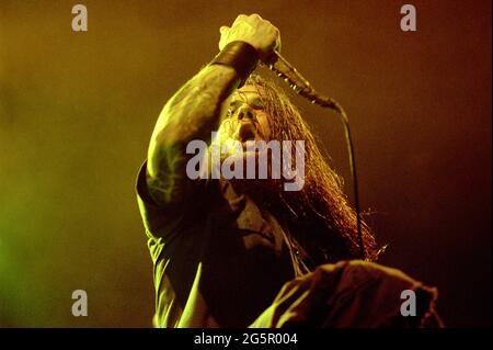 Mailand Italien 03 May 2000 : Pantera, Live-Konzert im Forum von Assago, der Sänger von Pantera, Phil Anselmo , während des Konzerts Stockfoto