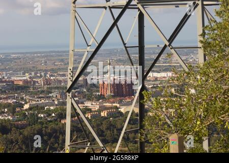 Blick auf den Baix Llobregat, der der Stadt Barcelona und dem Mittelmeer am nächsten liegt. Stockfoto