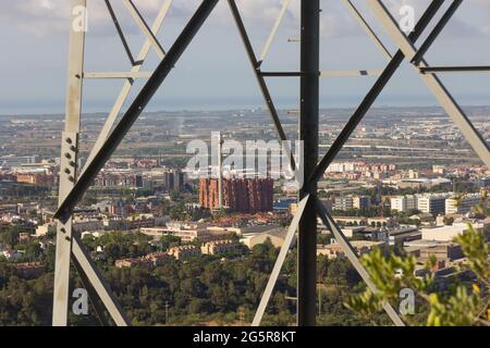 Blick auf den Baix Llobregat, der der Stadt Barcelona und dem Mittelmeer am nächsten liegt. Stockfoto