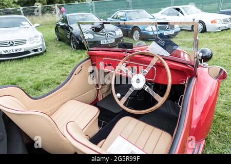 Fiat 500 Topolino Smith Special auf der Classic Car Show Syon Park 2021 London UK Stockfoto