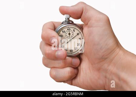 Stoppuhr in der Hand, Finger drückt eine Taste, starten, beenden, isolieren, Nahaufnahme. Stockfoto