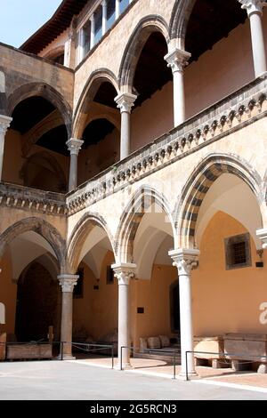 Saal des Museums von tarquinia Stockfoto