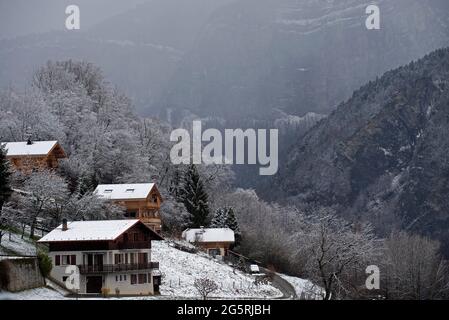 Frankreich, Haute-Savoie (74), Alpen, an der Straße zwischen Sallanches und Megeve Stockfoto