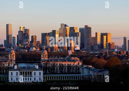 England, London, Greenwich, Canary Wharf Skyline Blick vom Greenwich Park Stockfoto