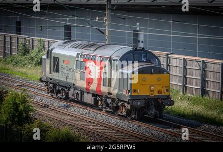 Rail Operations Group Klasse 37 - 37884 Passing DIRFT, Rugby Stockfoto