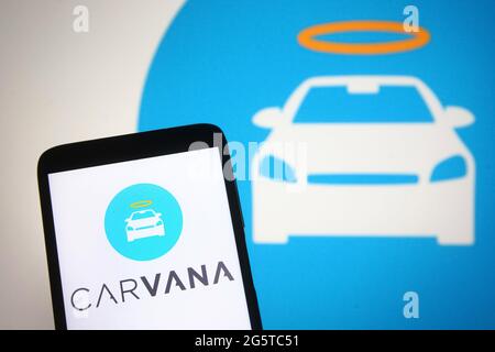 Ukraine. Juni 2021. In dieser Abbildung ist das Carvana-Logo auf einem Smartphone-Bildschirm zu sehen. (Foto von Pavlo Gonchar/SOPA Images/Sipa USA) Quelle: SIPA USA/Alamy Live News Stockfoto