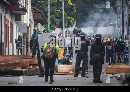 Medellin, Antioquia - Kolumbien am 28. Juni 2021. v Stockfoto