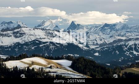 View on the Emmental von der Lüderenalp aus in the Gem. Langrau im Emmental am 16.02.20. Foto: Markus Bolliger Stockfoto