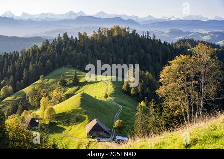 View on the Emmental von der Lüderenalp aus in the Gem. Langrau im Emmental am 11.10.19. Foto: Markus Bolliger Stockfoto