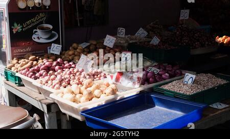 Klong Toey Market Wet Market Bangkok Thailand größter Lebensmittelverteiler in Südostasien Stockfoto