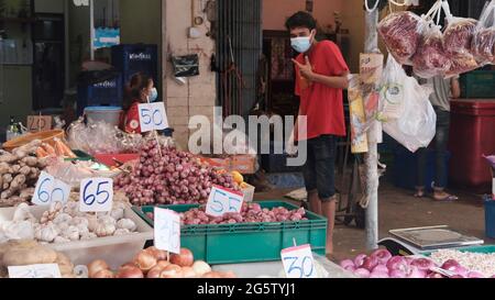 Klong Toey Market Wet Market Bangkok Thailand größter Lebensmittelverteiler in Südostasien Stockfoto