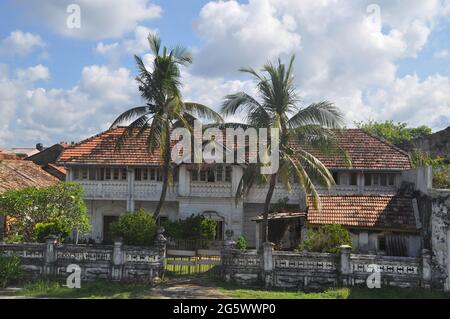 Ein großes koloniales Landhaus in Galle, Sri Lanka. Stockfoto