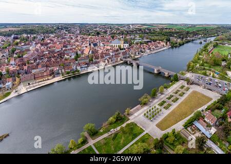 Luftaufnahme der Stadt Kitzingen am Main, Bayern, Deutschland. Stockfoto