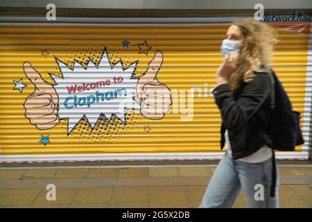 Clapham Junction, London, 30. Juni 2021: Einwegsysteme, soziale Distanzierung und Gesichtsmasken sind nach dem „Freedom Day“ am 19. Juli möglicherweise nicht obligatorisch Anna Watson/Alamy Live News Stockfoto