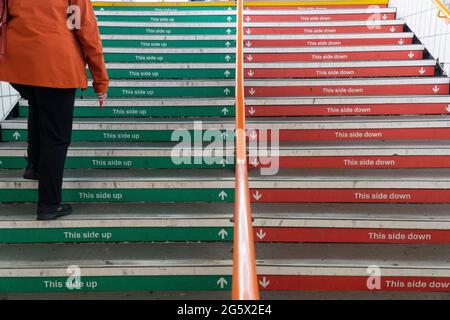 Clapham Junction, London, 30. Juni 2021: Einwegsysteme, soziale Distanzierung und Gesichtsmasken sind nach dem „Freedom Day“ am 19. Juli möglicherweise nicht obligatorisch Anna Watson/Alamy Live News Stockfoto