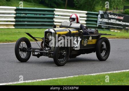 Mark Walker, GN Thunderbug, Frazer Nash/GN Race, VSCC, Vintage Historic Motorsport Festival, Shuttleworth Nuffield und Len Thompson Trophies Race treffen sich Stockfoto