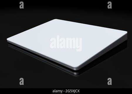 Silbernes Computer-Trackpad oder drahtloses Touchpad auf schwarzem Hintergrund isoliert Stockfoto