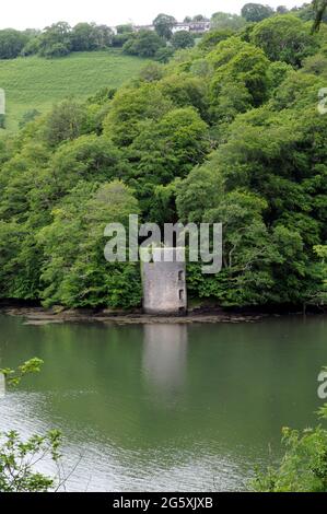 Hermitage Castle, manchmal auch Old Mill Castle genannt, liegt auf der Südseite des Old Mill Creek in der Nähe von Dartmouth. Es wurde 1789 von John Seale erbaut. Stockfoto