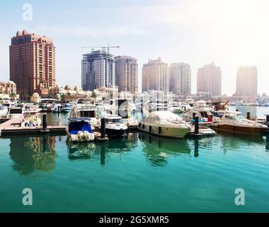 Marina Bay für Boote und Yachten in Doha, Katar Stockfoto