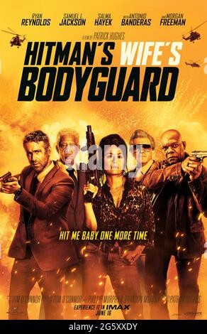 The Hitman's Wife's Bodyguard (2021) unter der Regie von Patrick Hughes mit Ryan Reynolds, Samuel L. Jackson und Salma Hayek. Bodyguard Michael Bryce setzt seine Freundschaft mit dem Attentäter Darius Kincaid fort, der versucht, Darius' Frau Sonia zu retten. Stockfoto