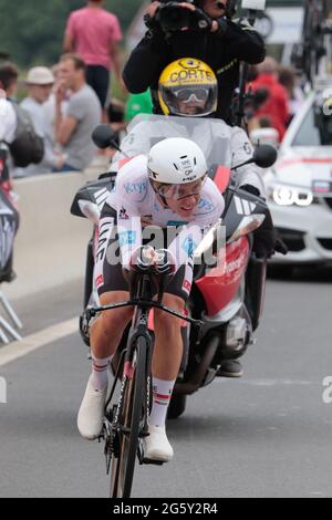 Laval, Frankreich. Juni 30 2021: Tadej Pogacar Slowenien UAE Team Credit: Peter Goding/Alamy Live News Stockfoto