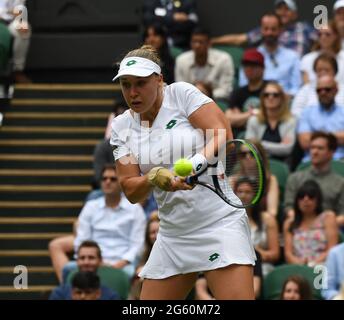 London, Gbr. Juli 2021. London Wimbledon Championships Day 4 01/07/2021 Anna Blinkova in der zweiten Runde gegen Ashleigh Barty (AUS) Credit: Roger Parker/Alamy Live News Stockfoto