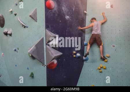 ARKOSE KLETTERWAND NATION Stockfoto