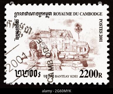 KAMBODSCHA - UM 2001: Eine in Kambodscha gedruckte Briefmarke aus der 'Tempel'-Ausgabe zeigt Banteay Kdei, Angkor, um 2001. Stockfoto