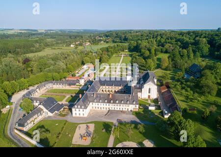 Frankreich, Somme, Authie-Tal, Argoules, die Gärten von Valloires und die Zisterzienserabtei (Luftaufnahme) Stockfoto