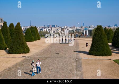 Frankreich, Hauts de seine, Saint Cloud, domaine national de Saint-Cloud oder Parc de Saint Cloud, Panoramablick auf Paris Stockfoto