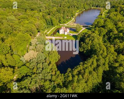 Frankreich, Val d'Oise, Montmorency Forest, Schloss Chasse (Luftaufnahme) Stockfoto