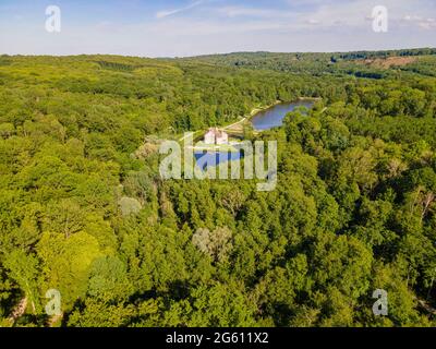 Frankreich, Val d'Oise, Montmorency Forest, Schloss Chasse (Luftaufnahme) Stockfoto