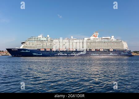 TUI-Kreuzschiff Mein Schiff 6 in der Kieler Förde Stockfoto