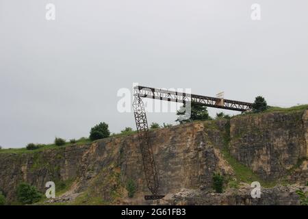 Abschnitt der Eisenbahnstrecke, der für einen Filmsequenzen-Stunt in Mission Impossible 7 mit Tom Cruise in Darlton Quarry, Stoney Middleton, Derbyshire, gebaut wurde Stockfoto