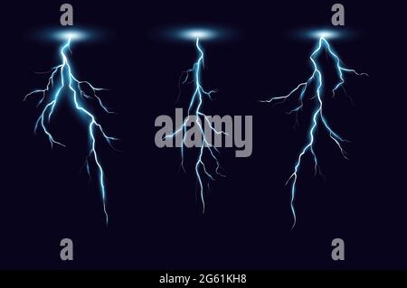 Blitzbolzen realistische Vektorgrafiken gesetzt. Gewitterstrom Entladung isoliert auf schwarzem Hintergrund. Naturphänomene, blau Stock Vektor