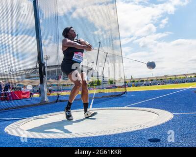 MANCHESTER - ENGLAND 25/27 JUN 21: Racheal Somoye tritt bei den Muller British Athletics Championships im Manchester Regional are mit dem Hammer an Stockfoto