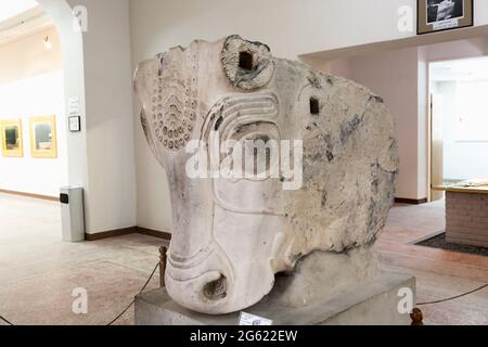 Die Hauptstadt der Steinbulle, das Susa-Museum, die archäologische Stätte von Susa (Shush), Shush, die Provinz Khuzestan, Iran, Persien, Westasien, Asien Stockfoto