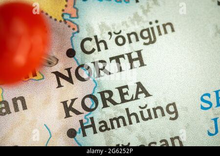 Ort Nordkorea, Reisekarte mit Stecknadelpunkt-Markierung in Nahaufnahme, Asia Journey Concept Stockfoto