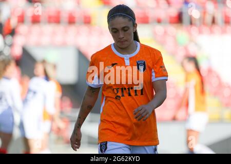 Glasgow, Großbritannien. Juni 2021. Priscila Chinchilla (20 Glasgow City) Gehen Sie in Richtung der Ecke beim schottischen Premier League-Spiel der Frauen zwischen Glasgow City und den Rangers, das im Broadwood Stadium in Glasgow, Schottland, gespielt wurde.Quelle: SPP Sport Pressefoto. /Alamy Live News Stockfoto