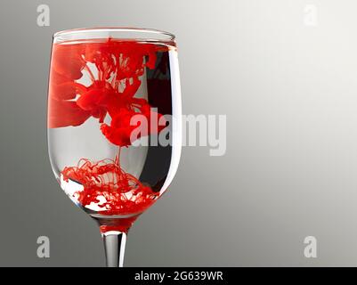 Rote Tinte tropfen in Wasserglas und abstrakte Emulsion Stockfoto