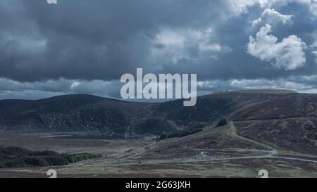 Blick vom Tonelagee Hill. Atemberaubende Landschaft in den Wicklow Mountains, Irland. Stockfoto