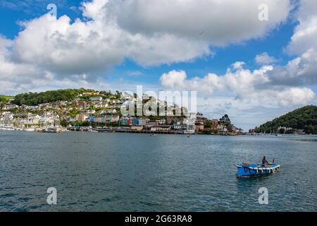 Blick über den Fluss Dart bei Kingswear von Dartmouth Devon Stockfoto