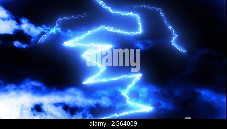 Glühend blaue Blitze von elektrischem Strom bewegen wild auf dunklen Himmel Hintergrund Stockfoto