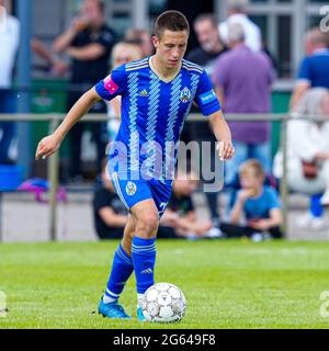 02-07-2021 Voetbal Vitesse gegen Lokomotiva Zagreb Oudenbosch OUDENBUSCH, NIEDERLANDE - 2. JULI: Lukas Kacavenda von Lokomotiva Zagreb während des Freundschaftsspiel zwischen Vitesse und Lokomotiva Zagreb im Sportpark VV Victoria 03 am 2. Juli 2021 in Oudenbosch, Niederlande (Foto: Geert van Erven/Orange Picts) Stockfoto